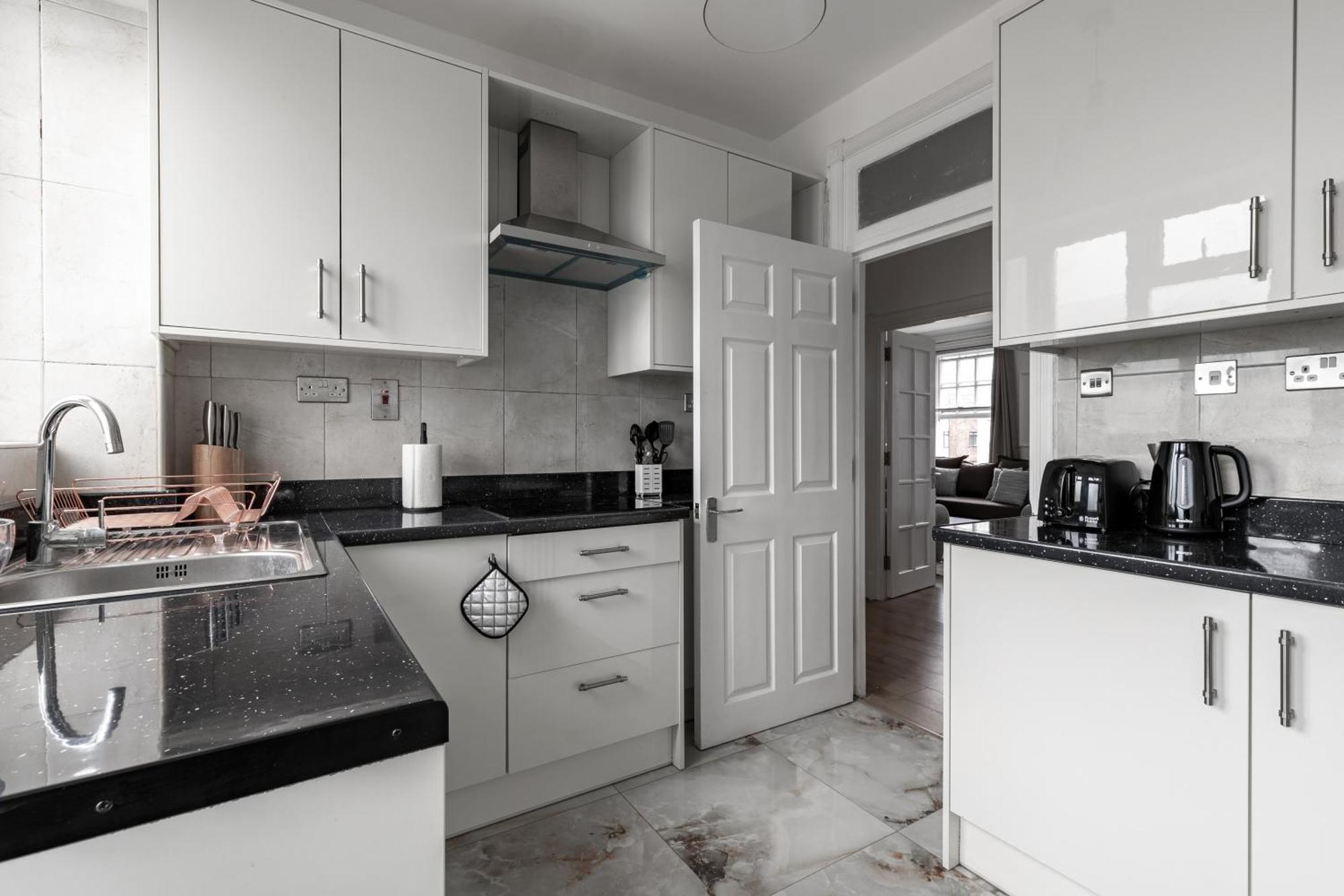 Marble Arch Apartments London Bilik gambar